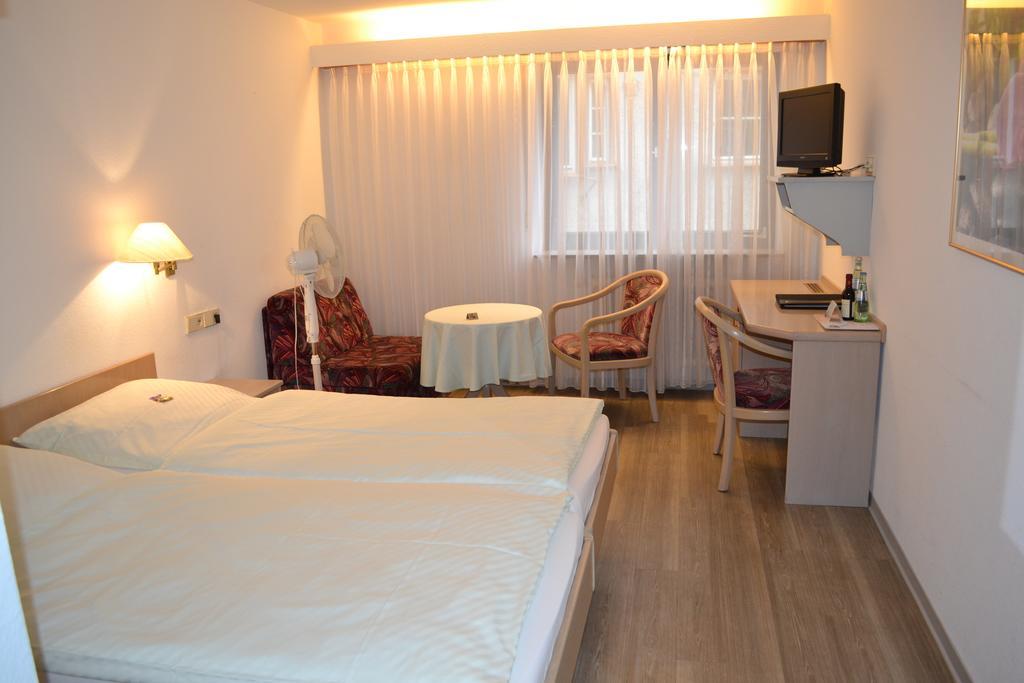 Hotel Hospiz Tübingen Habitación foto