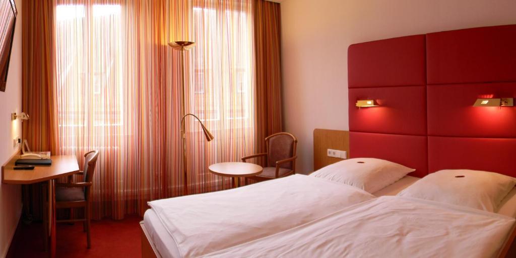 Hotel Hospiz Tübingen Habitación foto